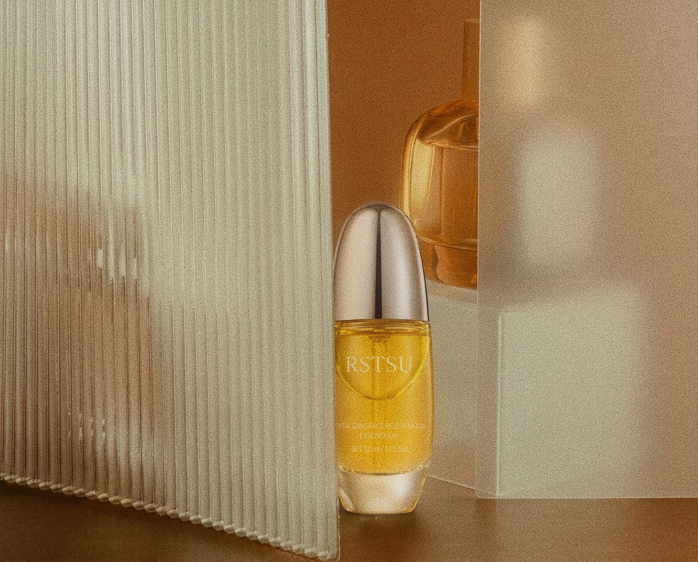 RSTSU Revitalizing Radiance Facial Oil